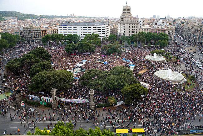 Plaza Catalunya durante una manifestación<